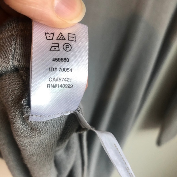 NWT Lou & Grey Signature Soft V-Neck Dress - Picture 6 of 8